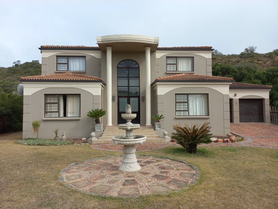 4 Bedroom Property for Sale in Cola Beach Western Cape